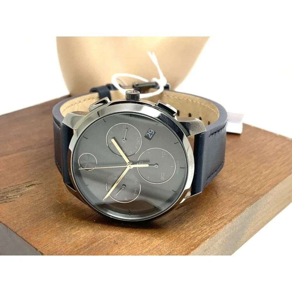 Movado Men's Watch 3600720 Swiss Quartz Chronograph Gray Dial Leather Band 42mm